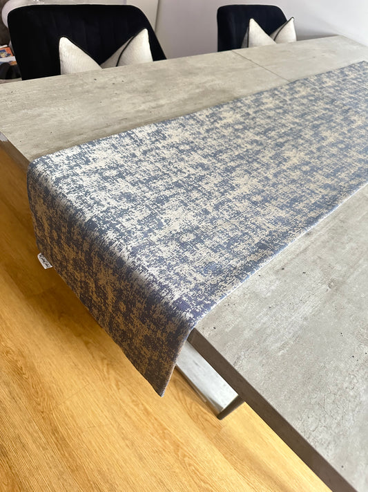 The Luxury Table Runner