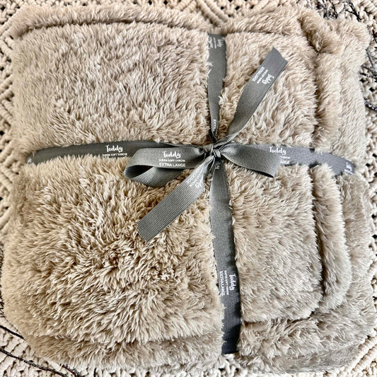 The Beige Teddy Throw - Extra Large