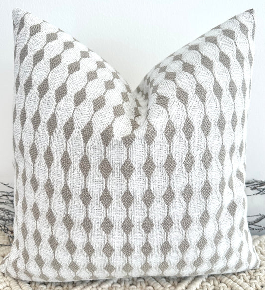 The White Faye - Style No. 239