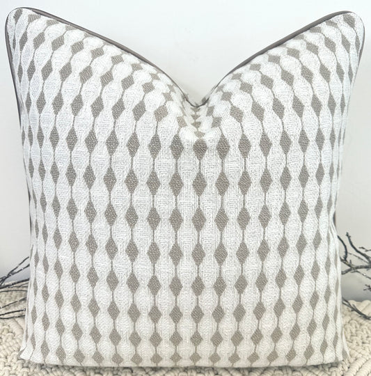 The White Faye Piped In Maeve - Style No. 239