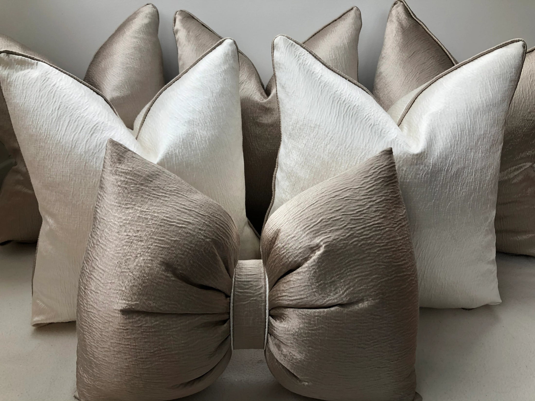 The Luxury Bow Cushion