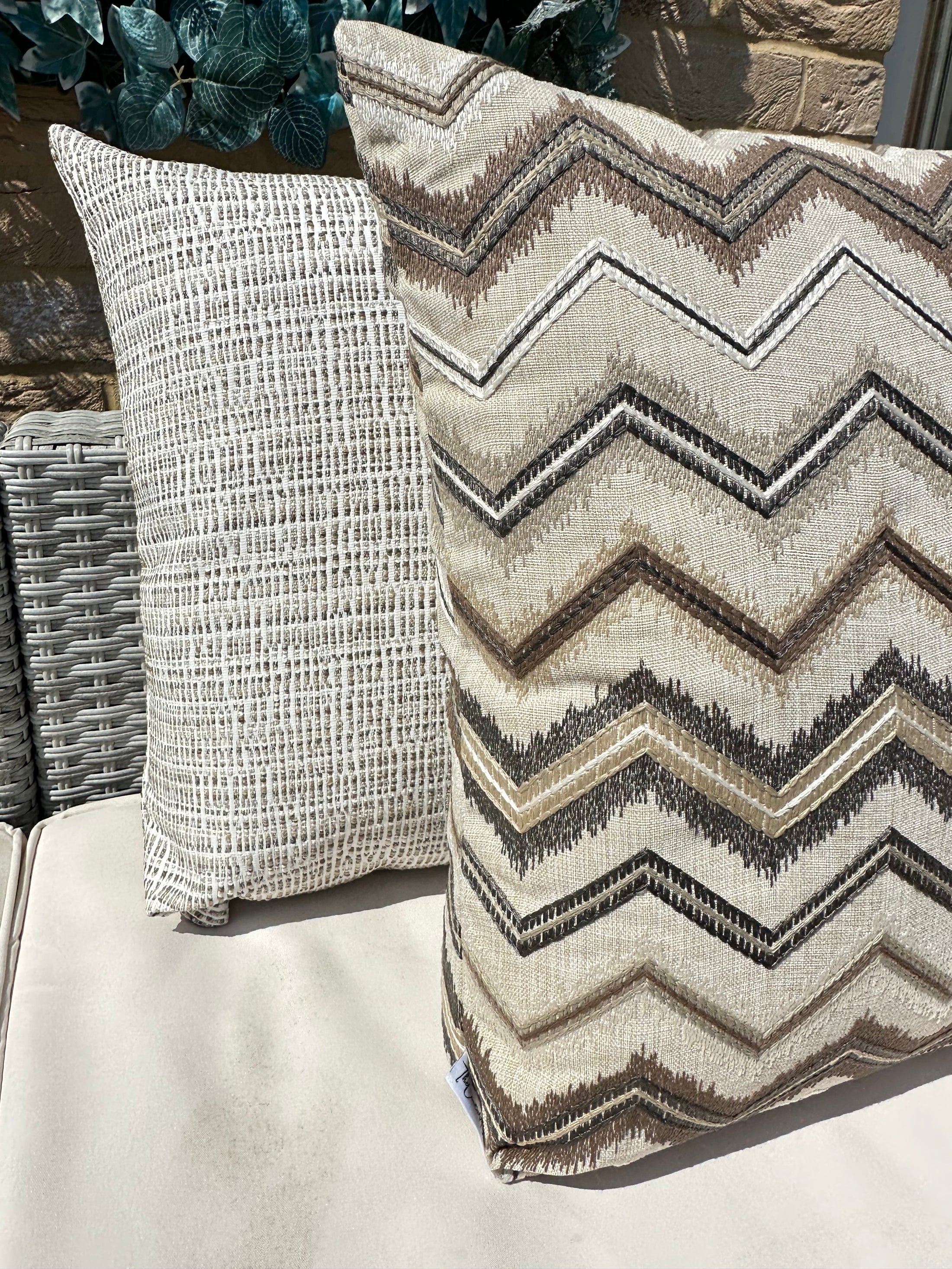 The Couture Cushion - The Outdoor Beige Zig Zag - Style No. 125